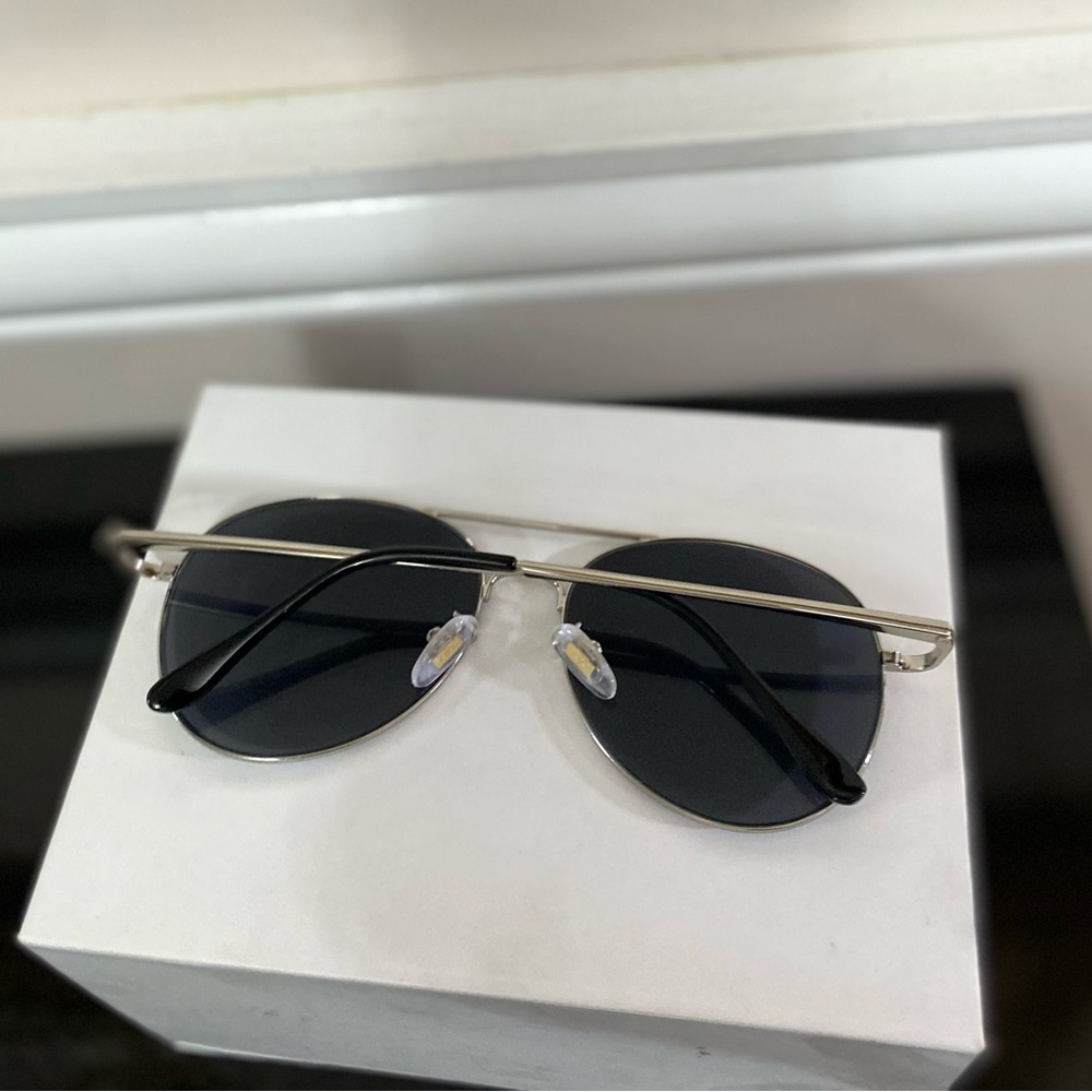 SOJOS Classic Aviator Sunglasses - Picture 4 of 7